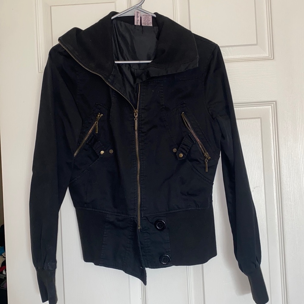 Black bomber style jacket rocker